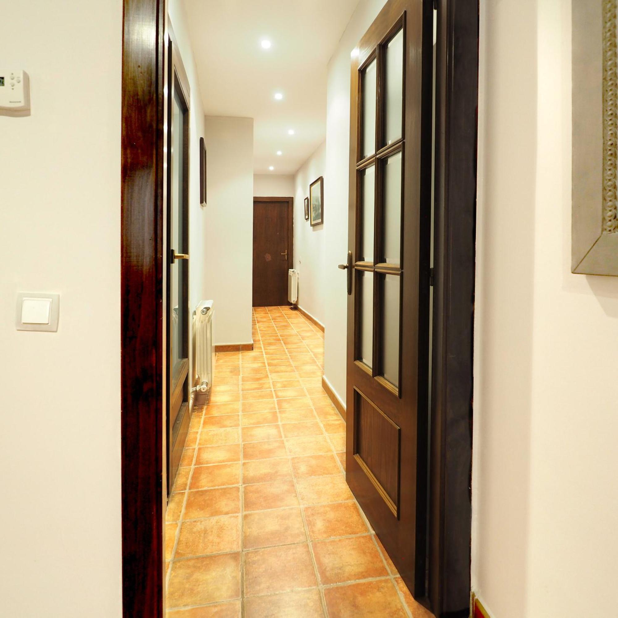 Apartamentos Angelus Plaza Mayor De グラウス エクステリア 写真