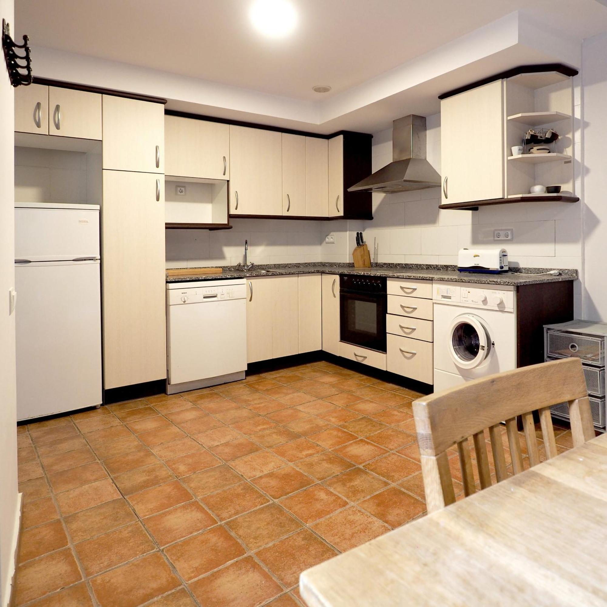 Apartamentos Angelus Plaza Mayor De グラウス エクステリア 写真